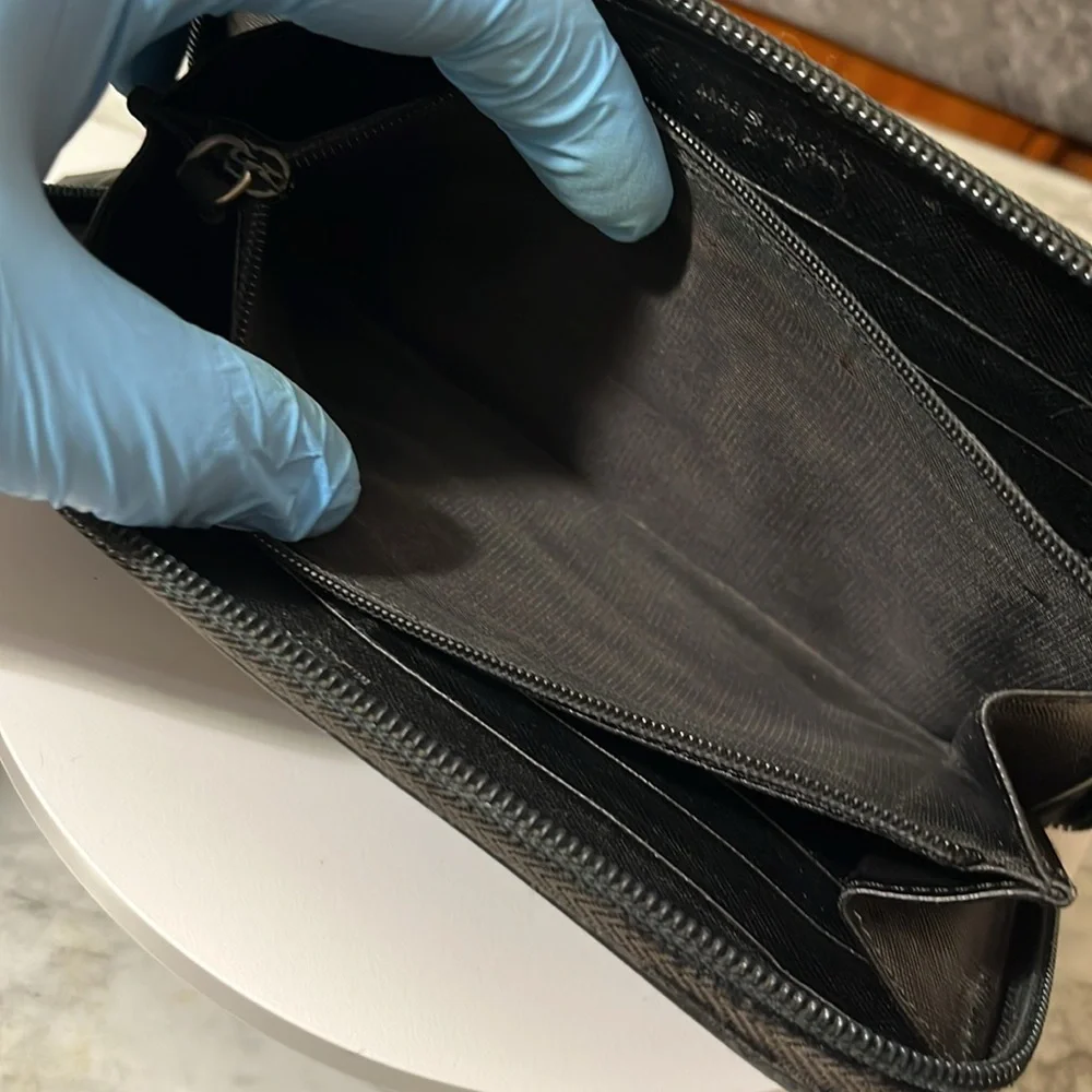 Prada Black Saffiano Leather Zip Wallet in GUC. - Picture 12 of 17